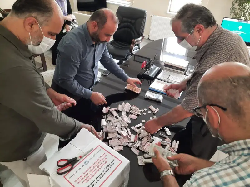 حملة مساعدة للغابات المحروقة من قبل جمعية فاتح سلطان للمعلمين والطلاب